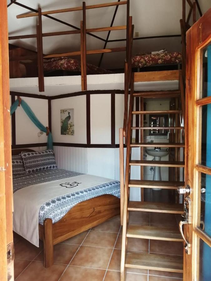 Cabanas Mountain River Lake Inn Nueva California ภายนอก รูปภาพ